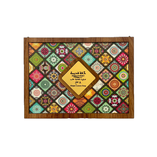 Dakka Kadima Aleppo luxury soap gift box featuring 8 traditional Aleppo soaps in a wooden box | علبة هدايا صابون حلبي فاخرة من دقة قديمة تحتوي على 8 أنواع من الصابون الحلبي التقليدي