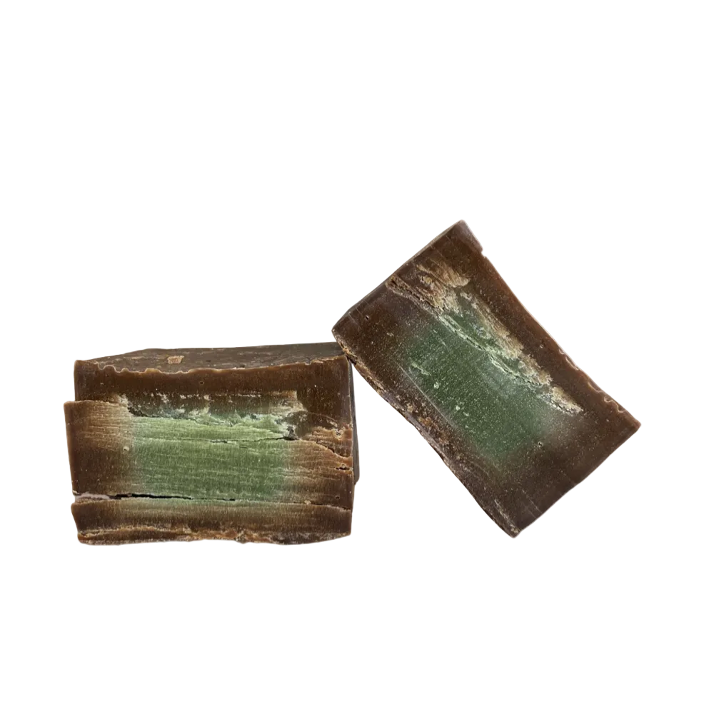 Traditional Aleppo Laurel Soap by Fansa 12% cut soap pieces showing inner green laurel color | صابون غار حلبي من فنصة 12% قطع صابون مقطعة تظهر لون الغار الأخضر من الداخل